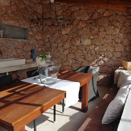 Nila Guest house Sveta Nedelja (Hvar)