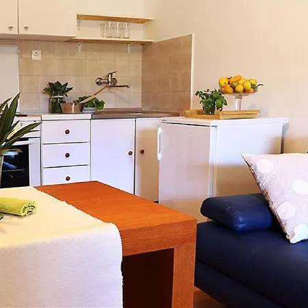 Nila Guest house *