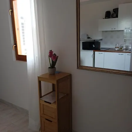 Nila Guest house